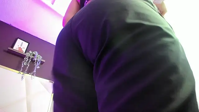 April bowie online show from October 2025 11:00:02 AM