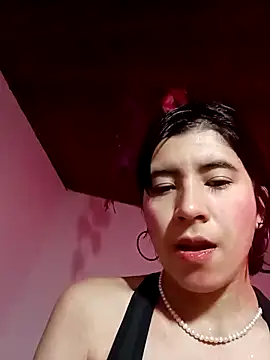 Snapshot of Yeimy_sweetf chatting on February 2025 04:35:01 PM Yeimy sweetf online show from February 2025 04:35:01 PM
