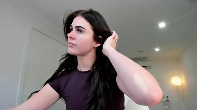 aus queen online show from October 2025 12:42:02 AM