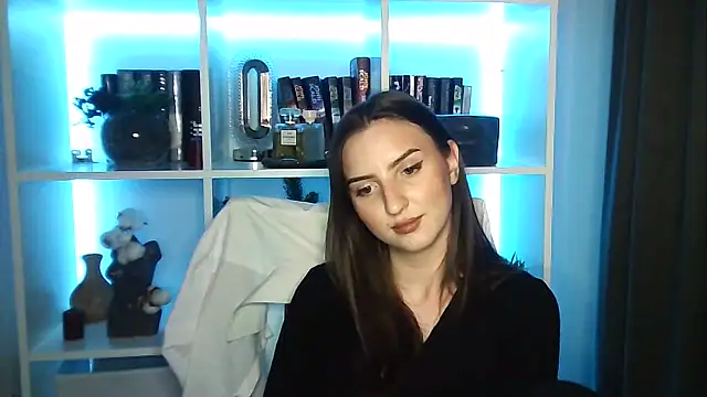 X Alisa online show from April 2026 06:46:02 PM