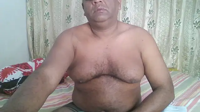 Snapshot of Beargryzzly chatting on January 2025 11:56:01 AM Beargryzzly online show from January 2025 11:56:01 AM