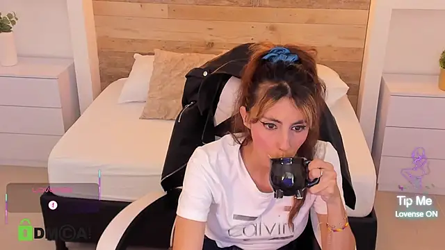 candy summer28 online show from October 2025 07:12:01 PM