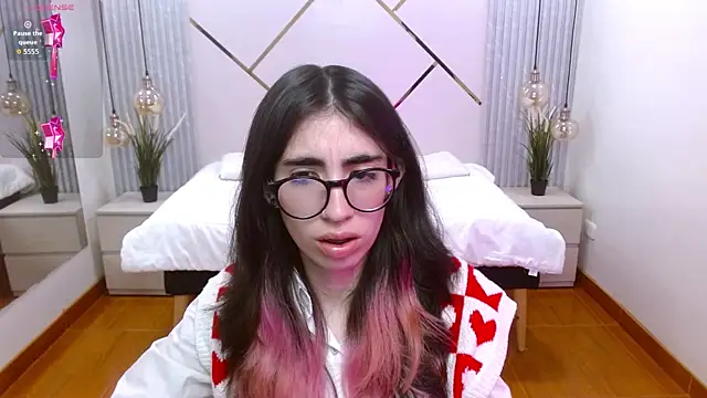 LenaRoses online show from November 2025 12:49:02 PM