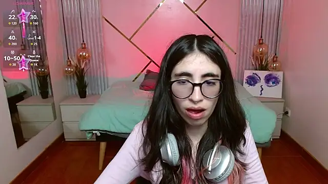 Snapshot of LenaRoses chatting on February 2026 08:50:01 PM LenaRoses online show from February 2026 08:50:01 PM