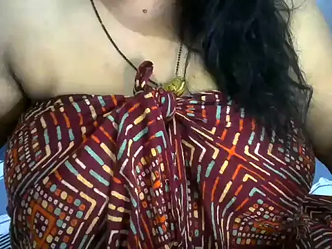 Snapshot of dramebaz_queen chatting on June 2026 07:49:01 PM dramebaz queen online show from June 2026 07:49:01 PM