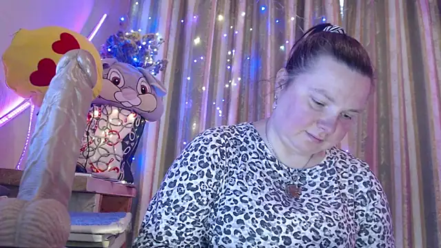 amorelara online show from April 2026 10:17:02 AM