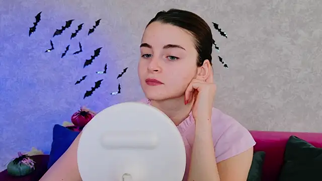 Miss Arwen online show from October 2025 03:51:02 AM