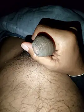 studboy1111 online show from January 2026 08:43:02 PM