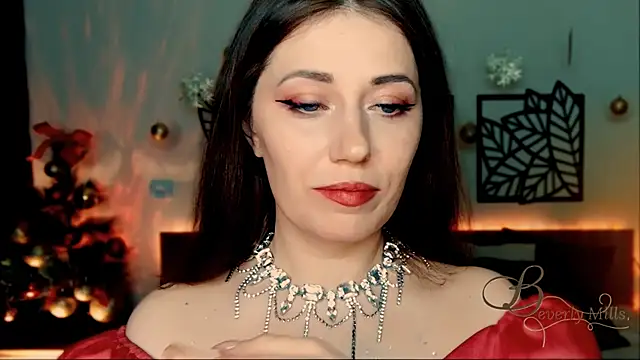 MissBeverlyMills online show from December 2024 05:15:02 PM