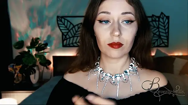 MissBeverlyMills online show from January 2025 01:43:01 PM