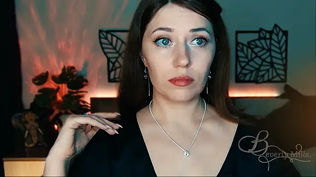 MissBeverlyMills online show from January 2025 06:13:01 PM