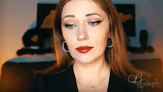 MissBeverlyMills online show from September 2025 07:04:02 PM