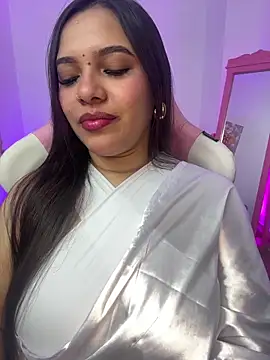 Snapshot of krishaa_ chatting on May 2026 04:12:01 PM krishaa online show from May 2026 04:12:01 PM