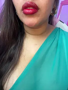 Snapshot of krishaa_ chatting on May 2026 09:24:02 PM krishaa online show from May 2026 09:24:02 PM