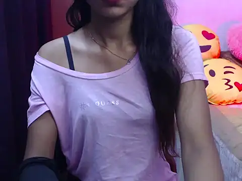 Angel kiyara online show from October 2025 06:17:02 PM