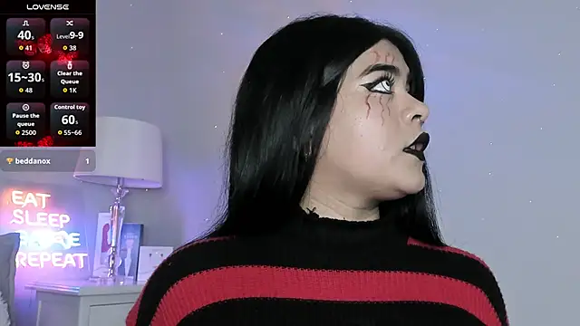 atena hill online show from October 2025 07:24:02 PM