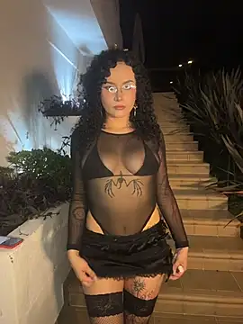 Electra doll  online show from November 2025 11:36:02 PM