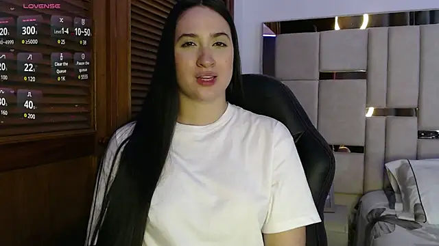 Snapshot of sofiaduque_26 chatting on January 2025 11:54:01 PM sofiaduque 26 online show from January 2025 11:54:01 PM