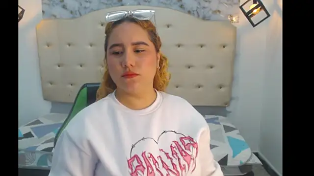 Kathiasaints online show from March 2026 10:24:02 PM