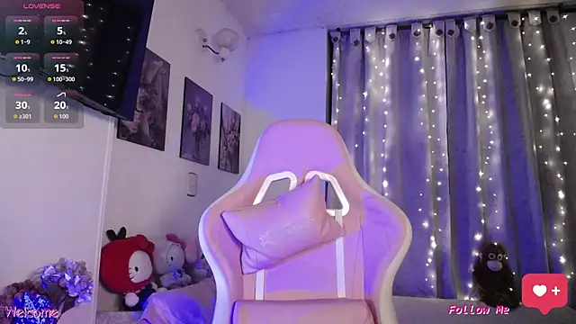 SexyLuna   online show from April 2026 09:45:01 AM