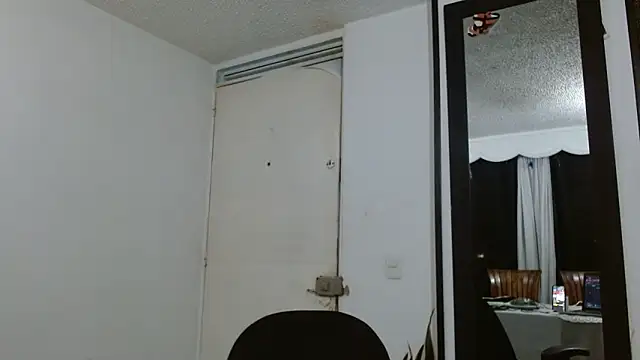  princess queen online show from March 2026 06:19:02 AM