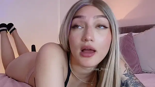 Giaa Ross online show from February 2025 03:20:02 PM