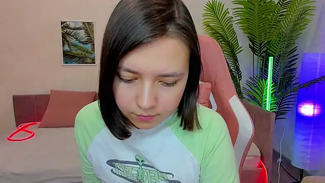 Lina Brownie online show from February 2025 05:21:01 AM