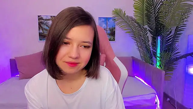 Lina Brownie online show from February 2025 02:19:01 AM