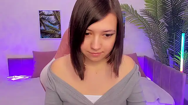 Lina Brownie online show from March 2025 05:22:02 AM