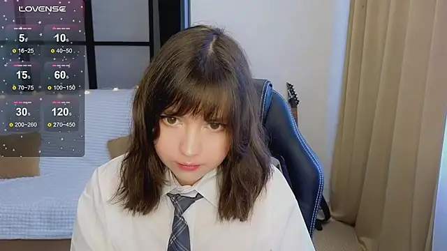 Lina Brownie online show from December 2025 04:40:02 AM