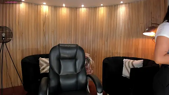AlyssaDean online show from July 2026 01:20:02 PM