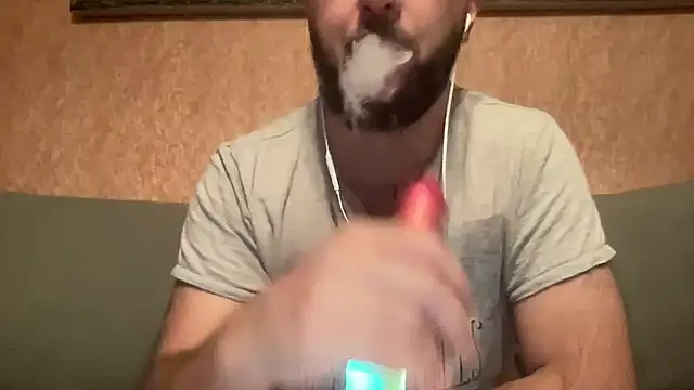 Snapshot of RedDante89 chatting on December 2024 04:39:02 PM RedDante89 online show from December 2024 04:39:02 PM