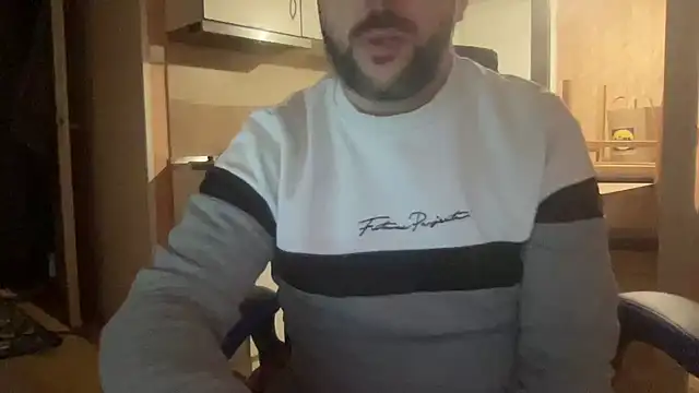 Snapshot of RedDante89 chatting on January 2025 12:53:02 AM RedDante89 online show from January 2025 12:53:02 AM