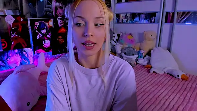 Cute  Pony online show from April 2026 08:55:02 PM