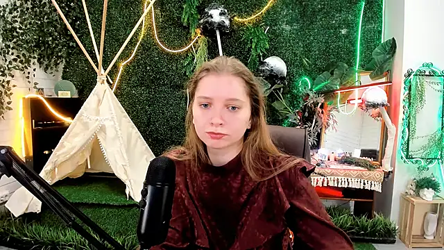 MayaSinabon online show from October 2025 09:10:02 AM