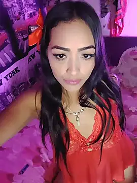 latiinahot online show from August 2026 05:20:01 AM