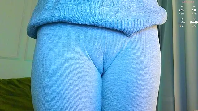 Sereta Finn online show from December 2024 01:49:01 PM