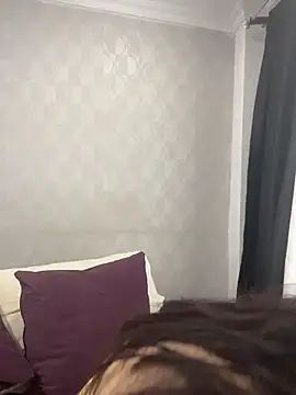 Snapshot of dayis_butera chatting on June 2026 01:03:02 PM dayis butera online show from June 2026 01:03:02 PM