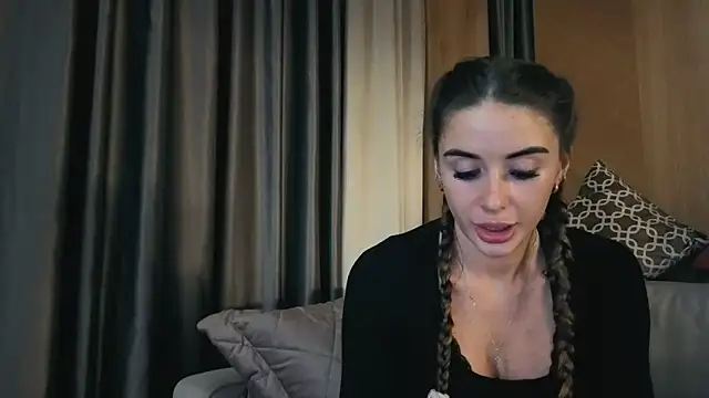 your bunnygirl online show from November 2025 09:15:01 PM