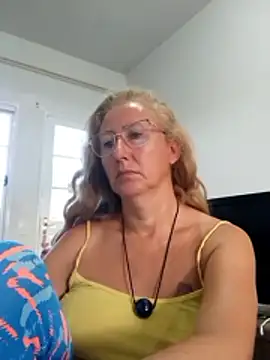 MILEIDE980 online show from February 2026 09:42:02 AM