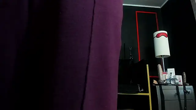 CharlotteScotte online show from November 2025 12:05:02 PM