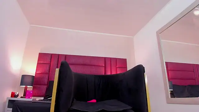 CharlotteScotte online show from February 2026 03:40:01 PM