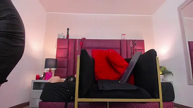 CharlotteScotte online show from February 2026 03:02:02 PM