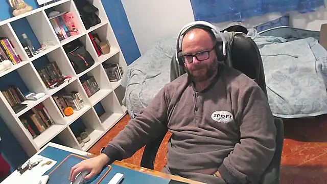 ravingr4d4 online show from February 2026 12:44:01 AM