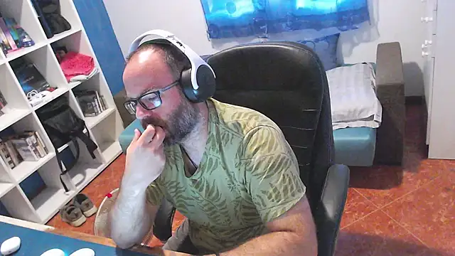 Snapshot of ravingr4d4 chatting on July 2026 08:12:01 AM ravingr4d4 online show from July 2026 08:12:01 AM