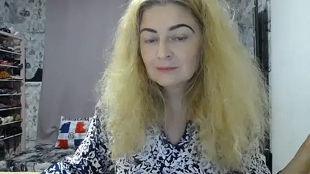 Helen1974 online show from October 2025 05:39:02 AM