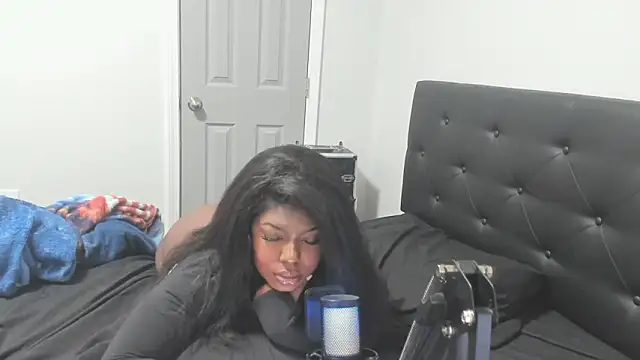 demi xoxo online show from February 2026 12:31:02 AM