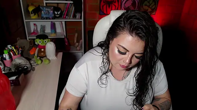 juliette rd online show from December 2025 04:43:02 AM