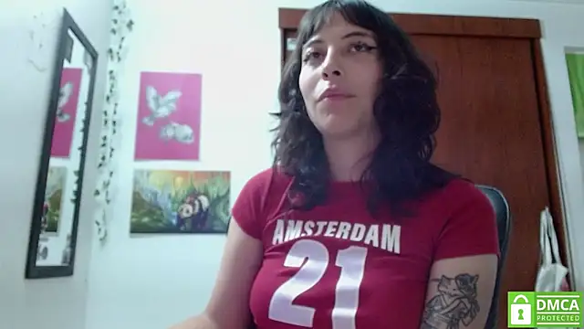 liisaxxx online show from June 2026 04:40:01 AM
