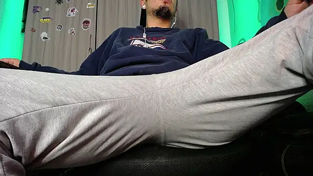 zacwatson  online show from January 2025 05:45:02 PM